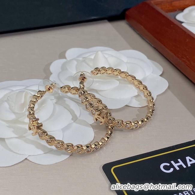 Luxurious Chanel Earrings CE9989