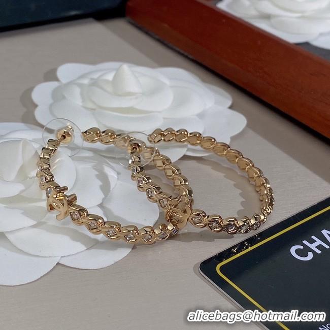 Luxurious Chanel Earrings CE9989