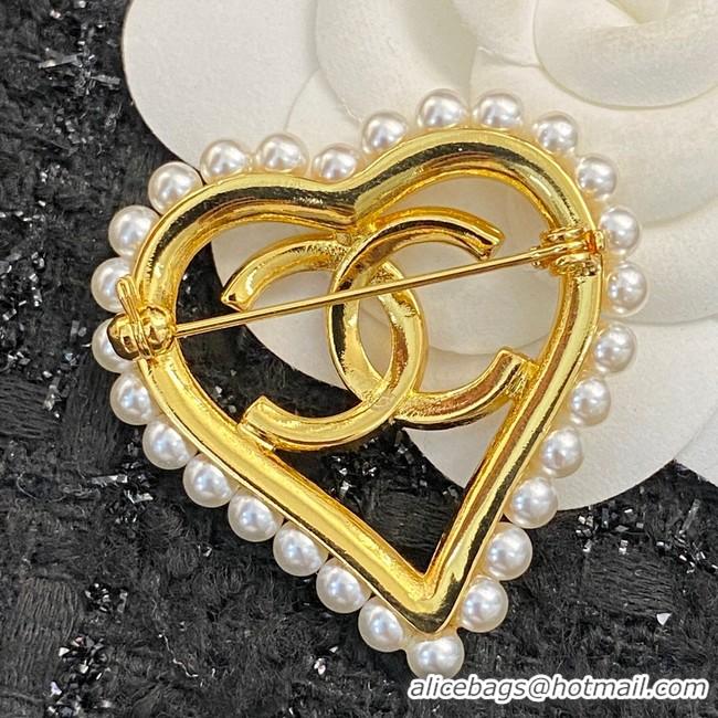 Stylish Chanel Brooch CE10086