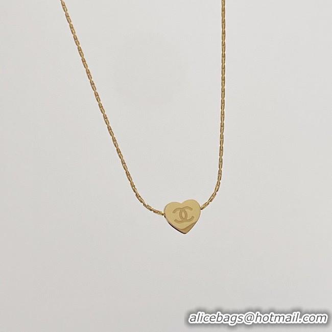 Stylish Chanel Necklace CE10116