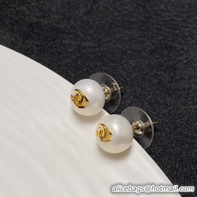 Trendy Design Chanel Earrings CE10126