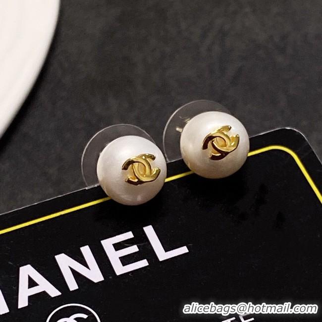 Trendy Design Chanel Earrings CE10126