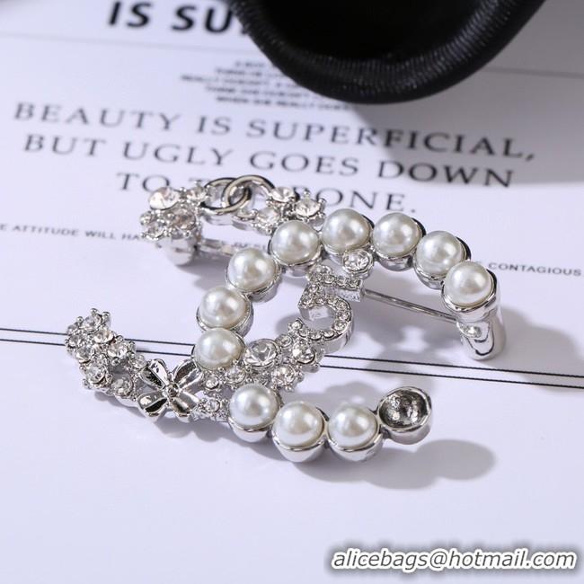 Luxurious Chanel Brooch CE10184