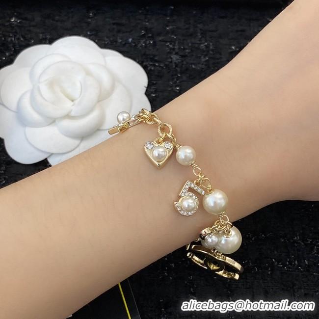 Grade Chanel Bracelet CE10261