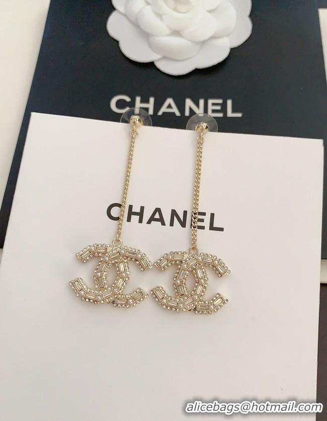 Luxurious Chanel Earrings CE10351