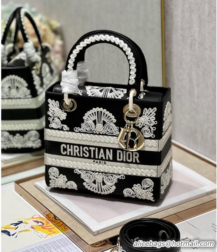 Promotional DIOR MEDIUM LADY D-LITE BAG Black and White Ornamental Cornely-Effect Embroidery M0565O