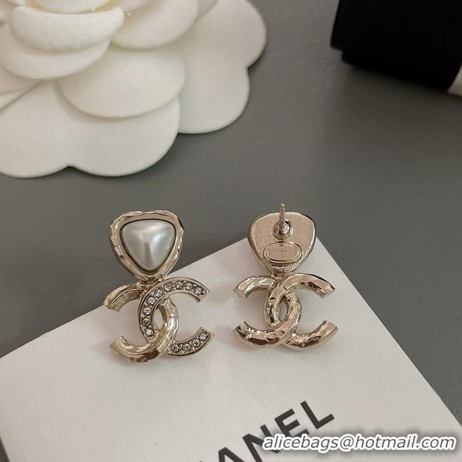 Trendy Design Chanel Earrings CE10382