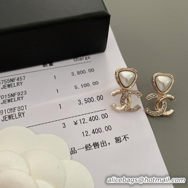 Trendy Design Chanel Earrings CE10382