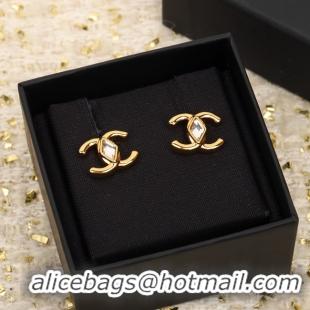 Feminine Chanel Earrings CE10424