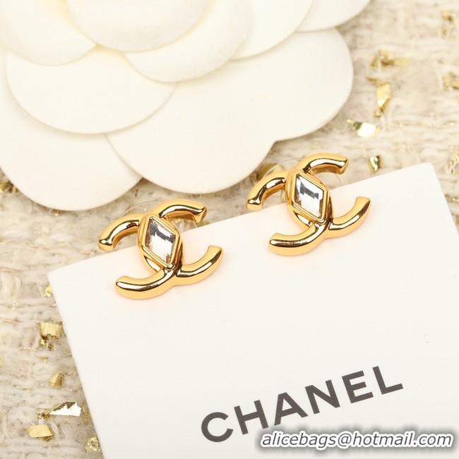 Feminine Chanel Earrings CE10424