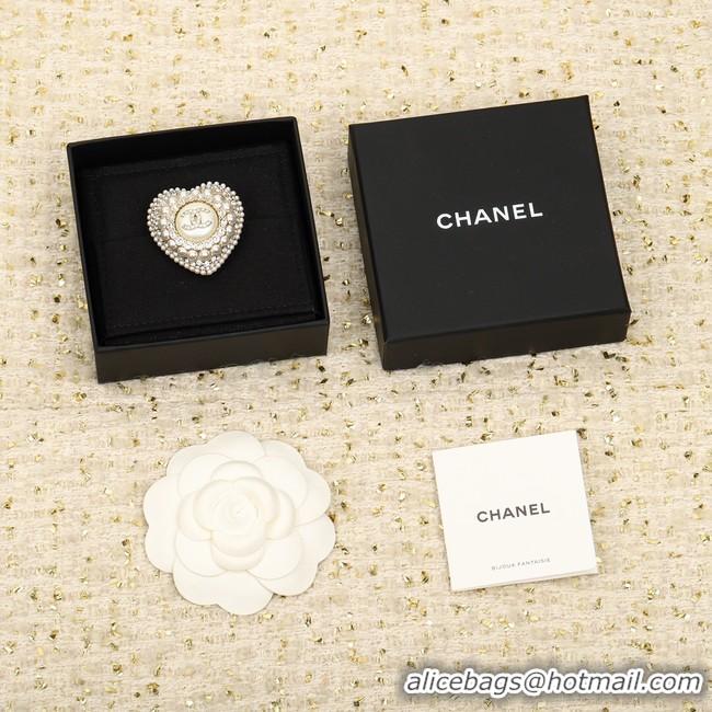 Sumptuous Chanel Brooch CE10498