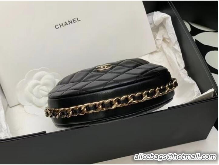 Shop Top Quality Chanel POUCH Lambskin & Gold-Tone Metal AP3095 black