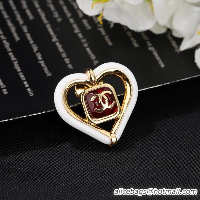 Classic Chanel Brooch CE10600