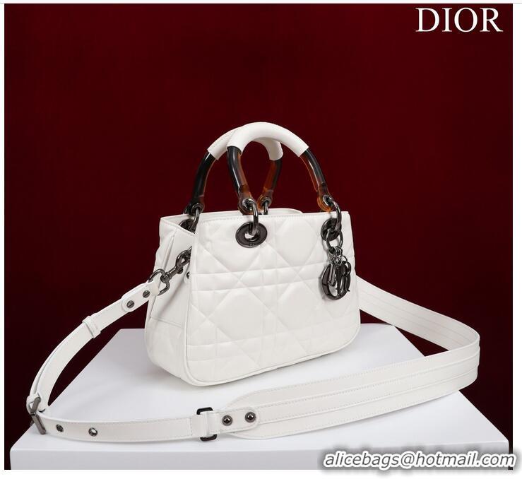 Famous Brand LADY DIOR TOP HANDLE SMALL BAG Latte Cannage Lambskin C0963 WHITE