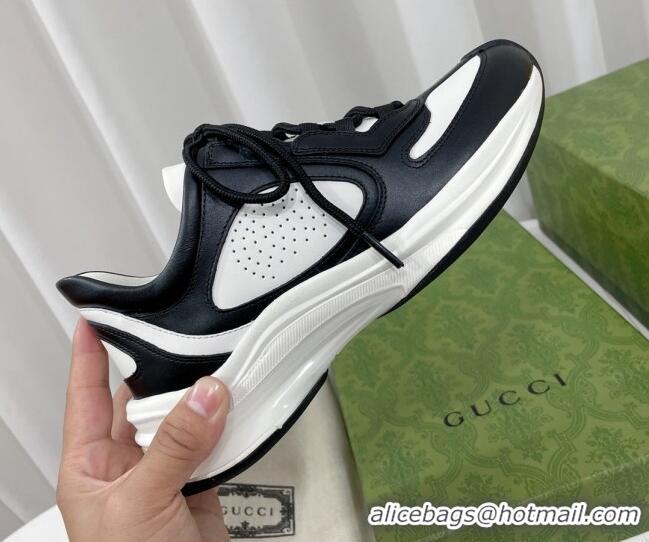 Good Looking Gucci Run Trainers in Interlocking G Print Leather White/Black 120243