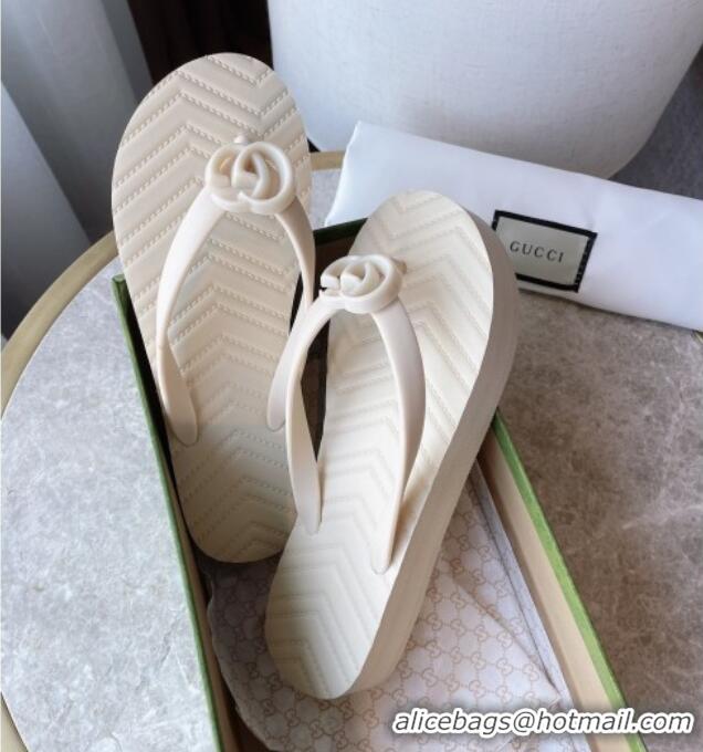 Comfortable Gucci Rubber Flat Thong Sandals Beige 201061