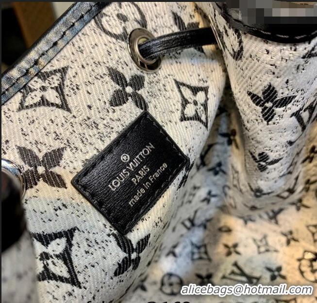 Pretty Style Louis Vuitton Petite Noe Bucket Bag in Grey Washed Denim Textile Jacquard M21406 2022