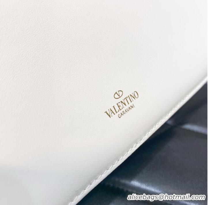 Shop Promotional VALENTINO LA PETITE DEUXIEME V WB0L26J ivory