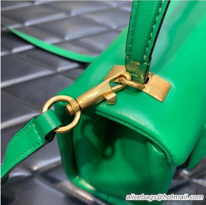 Good Product VALENTINO ONE STUD mini sheepskin shoulder bag WB0L13M green