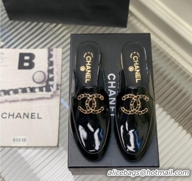 Sumptuous Chanel Patent Leather Mules with Chain CC G39438 Black