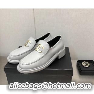 Charming Chanel Shiny Calfskin Loafers with CC Charm 6cm G39602 Grey