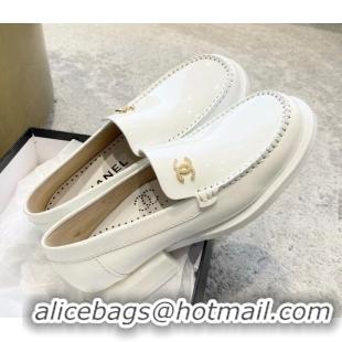 Top Design Chanel Patent Leather Loafers with Pearl CC White 122818