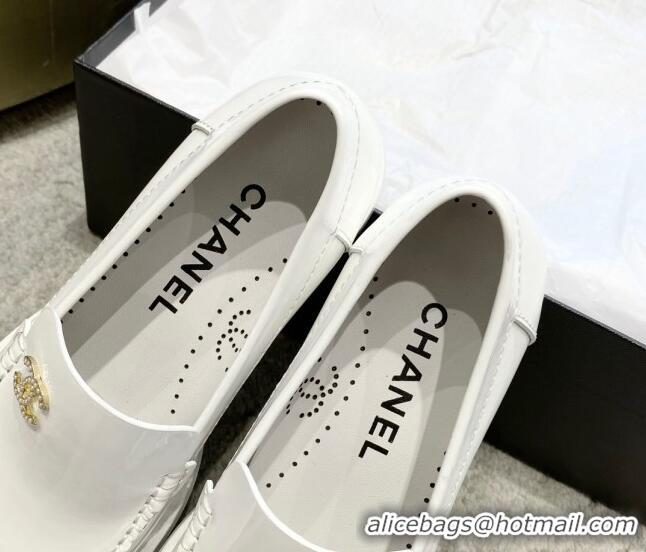 Top Design Chanel Patent Leather Loafers with Pearl CC White 122818