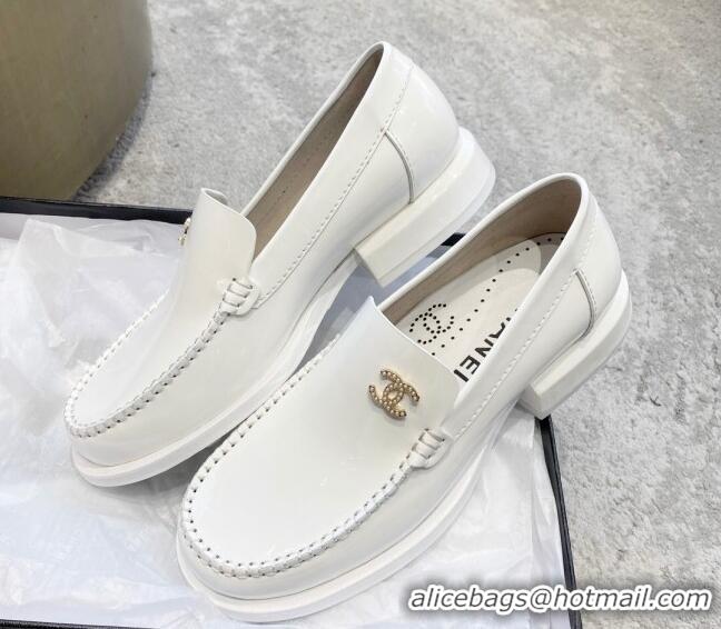 Top Design Chanel Patent Leather Loafers with Pearl CC White 122818