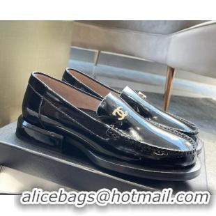 Luxury Chanel Patent Leather Loafers with Pearl CC Black 122820