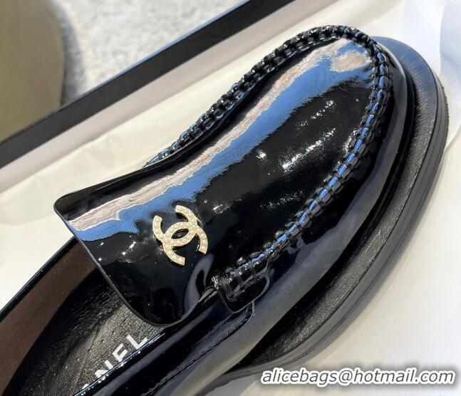 Luxury Chanel Patent Leather Loafers with Pearl CC Black 122820