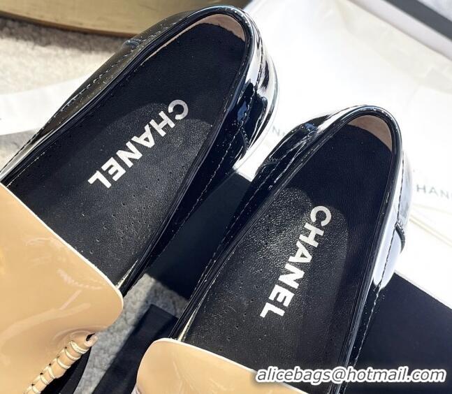 Pretty Style Chanel Patent Leather Loafers with Pearl CC Beige/Black 122821