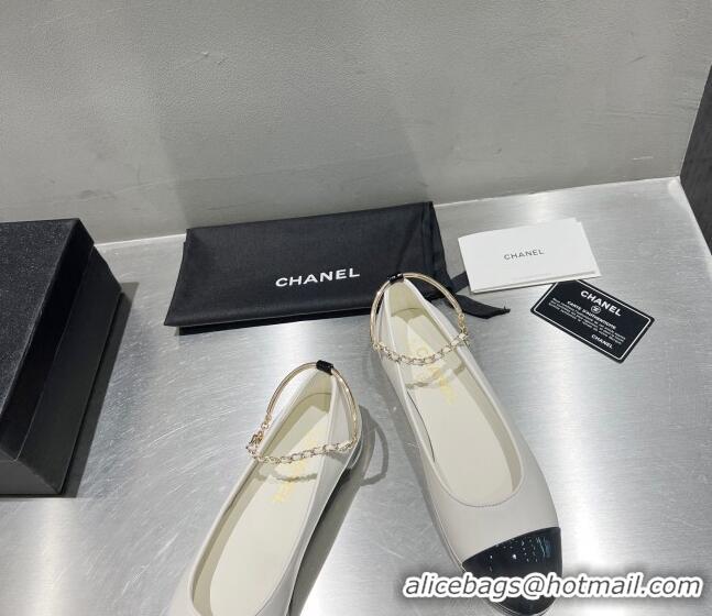 Charming Chanel Lambskin and Patent Leather Ballerinas with Chain G38986 White