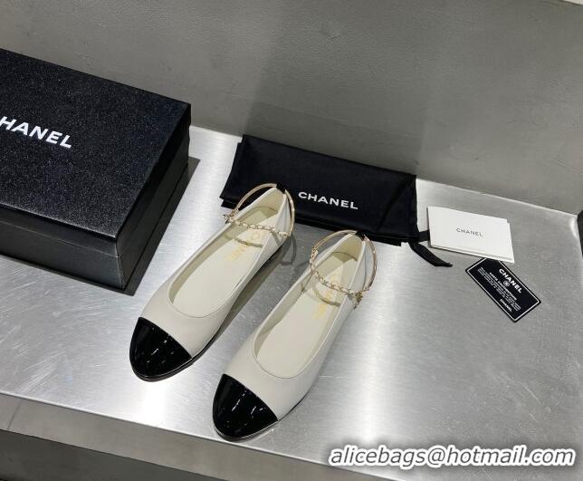 Charming Chanel Lambskin and Patent Leather Ballerinas with Chain G38986 White