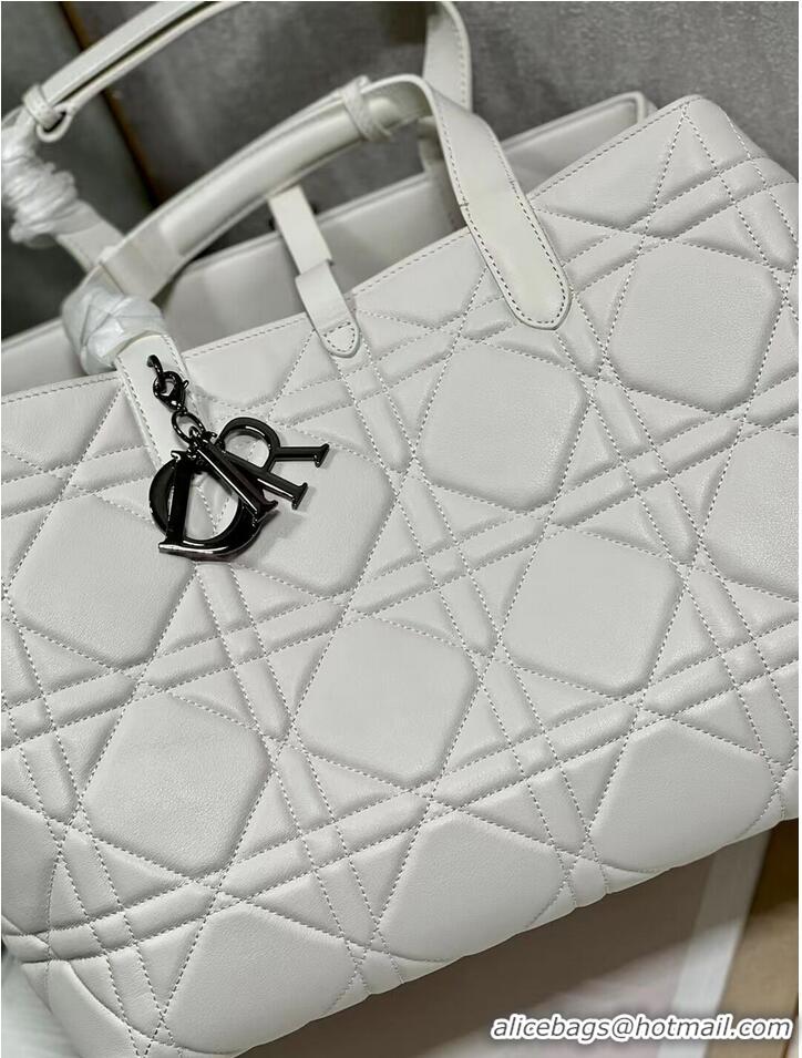 Unique Grade LADY DIOR TOP HANDLE LARGE BAG Latte Cannage Lambskin C0088 WHITE&BLACK