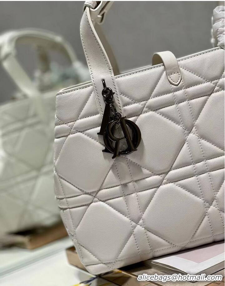 Super Quality DIOR TOP HANDLE MEDIUM BAG Latte Cannage Lambskin C0089 WHITE&BLACK