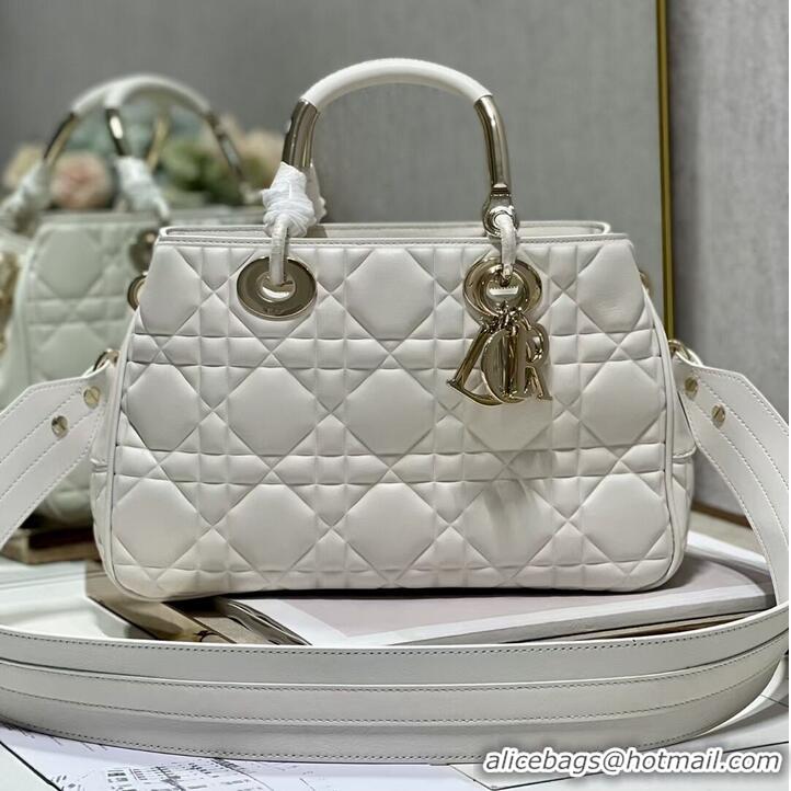 Promotional LADY DIOR TOP HANDLE MEDIUM BAG Latte Cannage Lambskin C9226 WHITE&GOLD