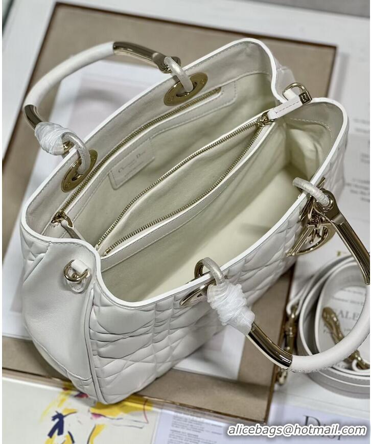 Promotional LADY DIOR TOP HANDLE MEDIUM BAG Latte Cannage Lambskin C9226 WHITE&GOLD