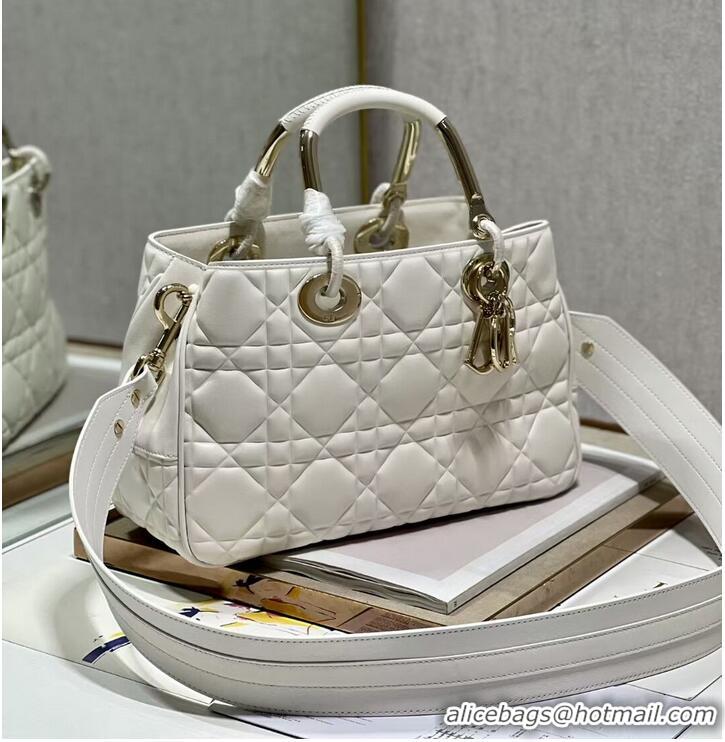 Promotional LADY DIOR TOP HANDLE MEDIUM BAG Latte Cannage Lambskin C9226 WHITE&GOLD