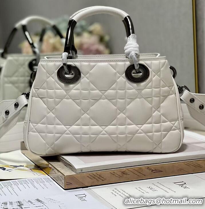 Good Product LADY DIOR TOP HANDLE MEDIUM BAG Latte Cannage Lambskin C9227 WHITE&BLACK