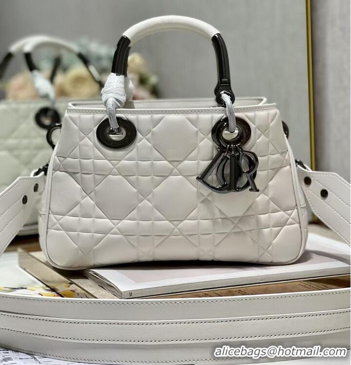 Good Product LADY DIOR TOP HANDLE MEDIUM BAG Latte Cannage Lambskin C9227 WHITE&BLACK