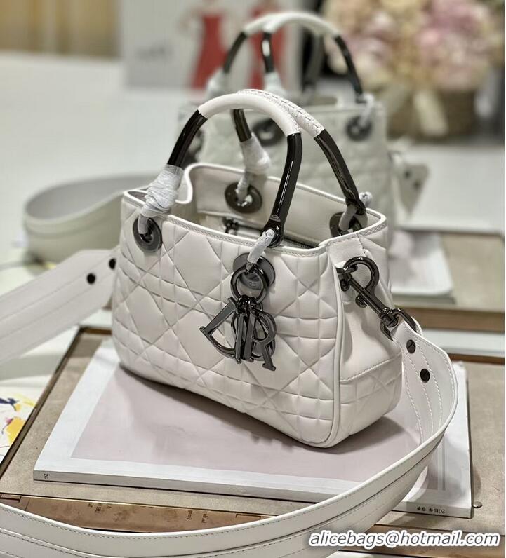 Promotional LADY DIOR TOP HANDLE SMALL BAG Latte Cannage Lambskin C9228 WHITE&BLACK