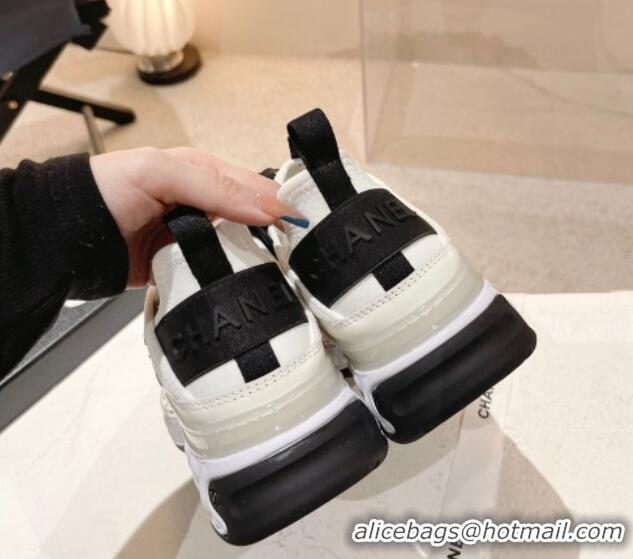 Hot Style Chanel Fabric & Suede Sneakers G39070 White/Black 012910