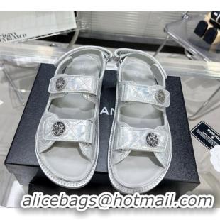 Sumptuous Chanel Iridescent Leather Strap Flat Sandals G35927 Silver 012924