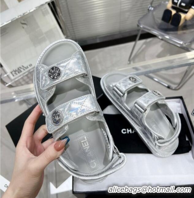 Sumptuous Chanel Iridescent Leather Strap Flat Sandals G35927 Silver 012924