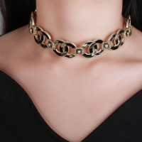 Classic Chanel Neckl...