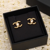 Feminine Chanel Earrings CE10424