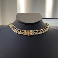 Stylish Chanel Neckl...