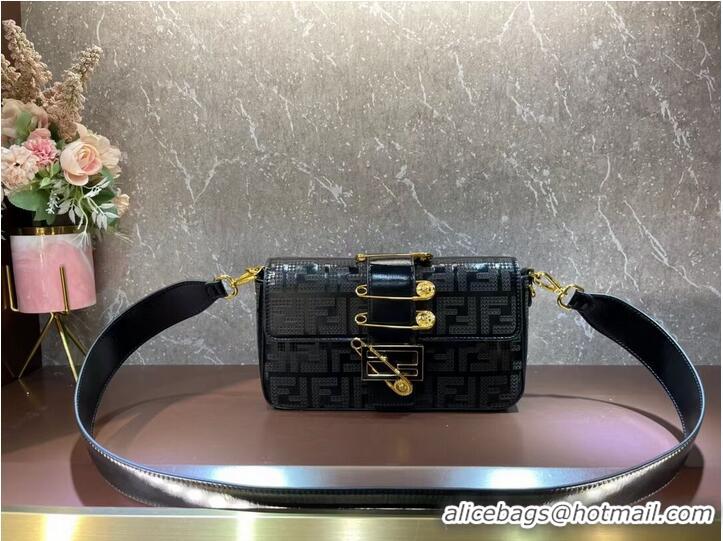 Reasonable Price Fendi Baguette leather bag F0969 black