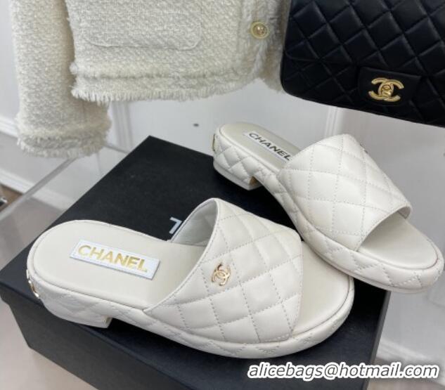 Generous Chanel Quilted Lambskin Slide Sandals 3cm White 020762