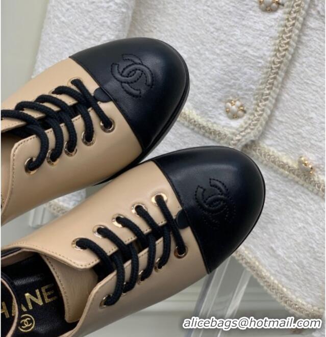 Luxurious Chanel Calfskin Lace-up Pumps Beige/Black 020787